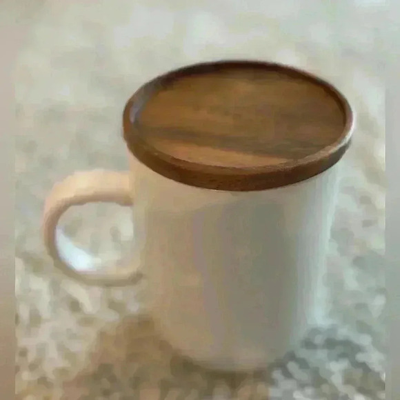 Rae Dunn “GOOD MORNIN’” coffee mug with topper - Picture 2 of 5